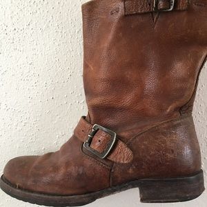 Frye Veronica Short
